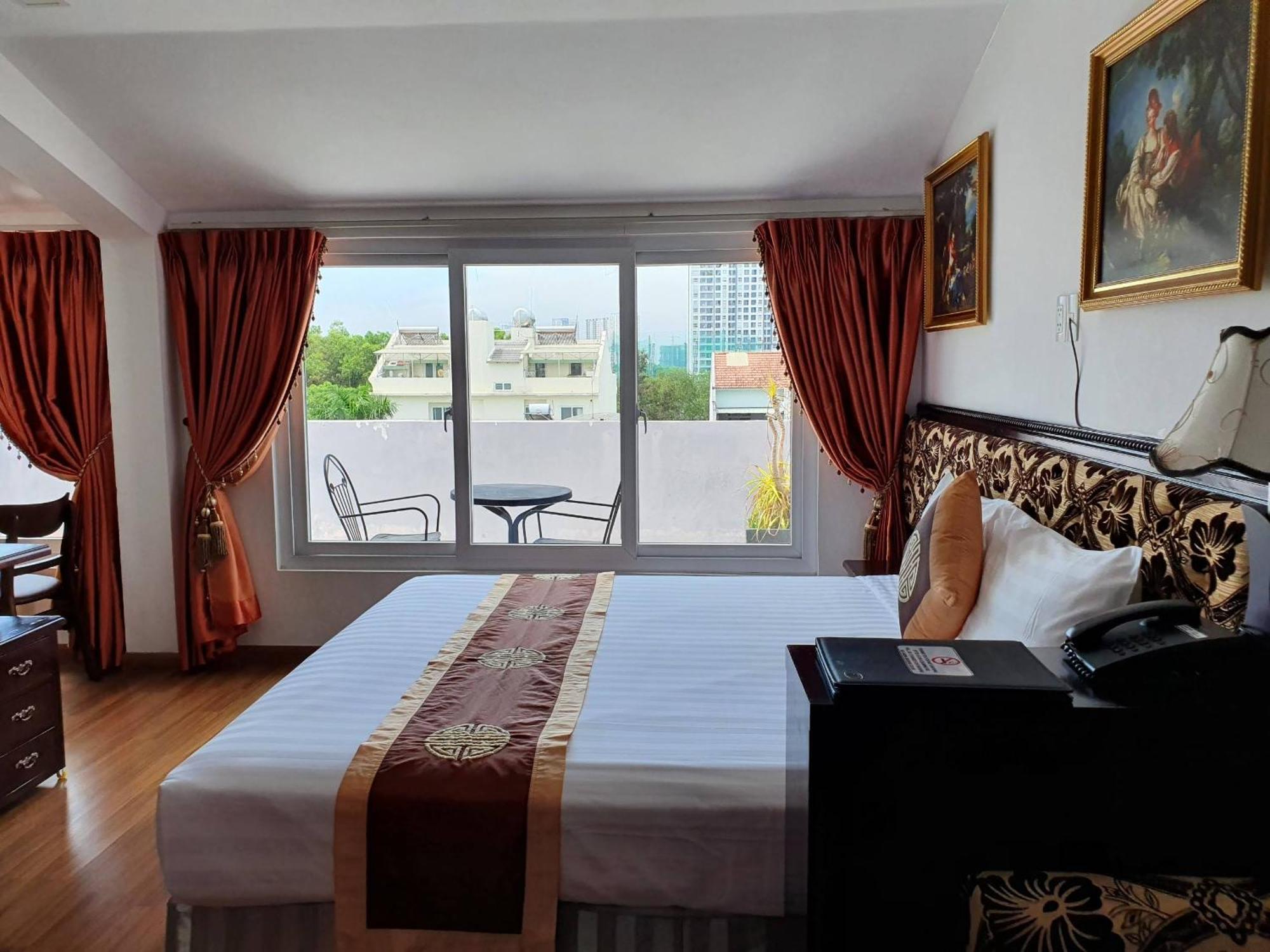 Collection O Emerald Luxury Apartment - Near Secc Ho Chi Minh City Exterior photo